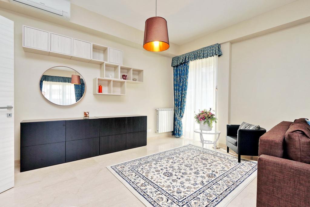 Di 130 M² Con 3 Appartamento
