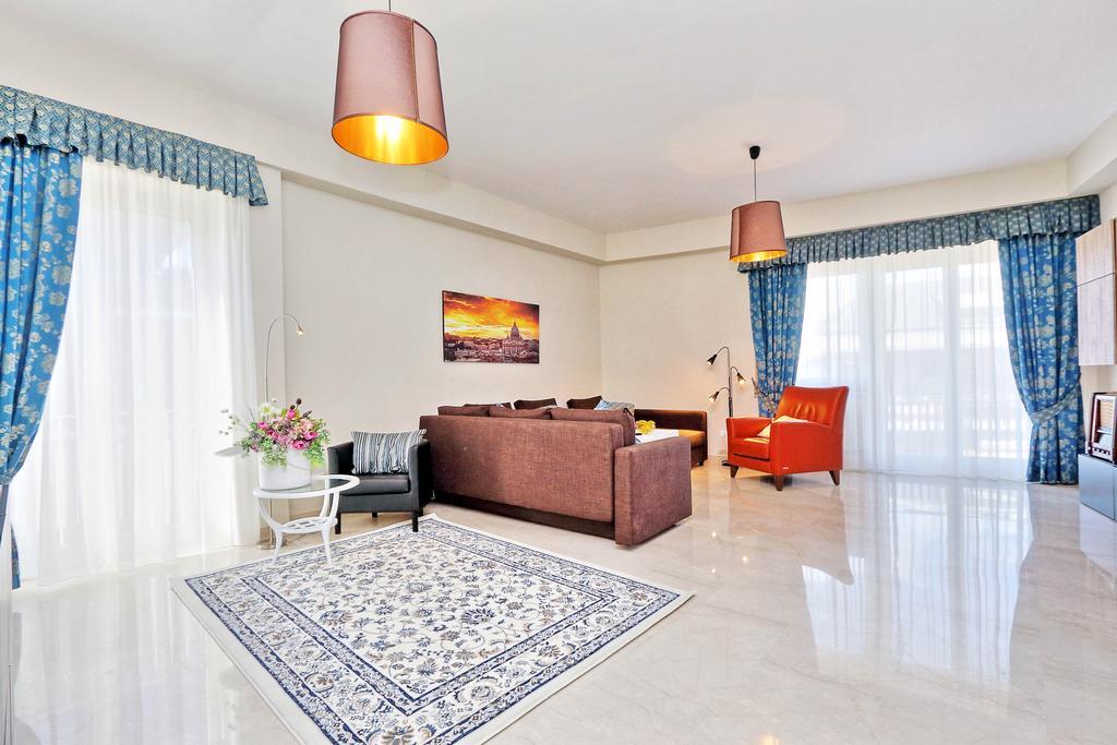 Oksana's Bernadette Apartamento